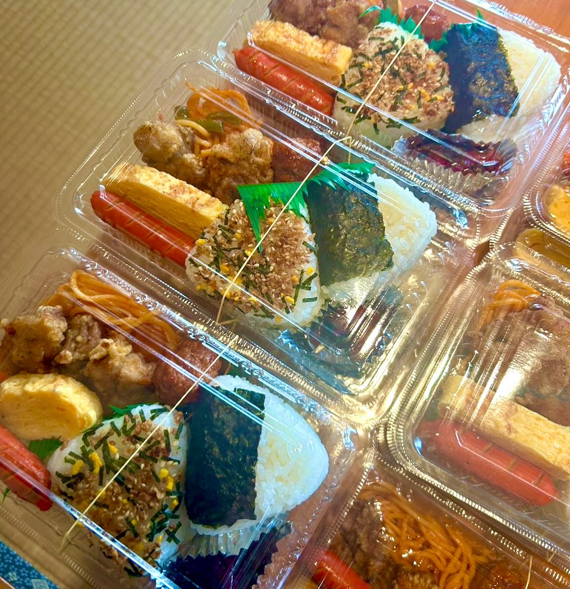 おにぎり弁当(公式Instagramより)