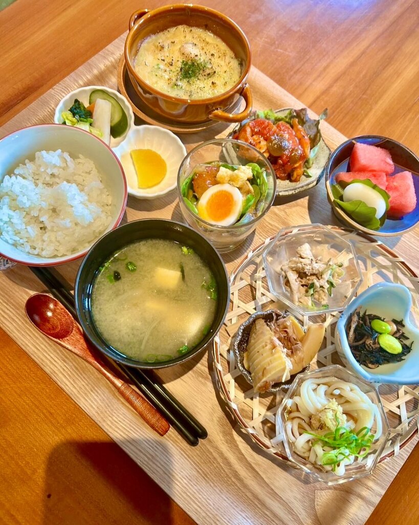 食処あふたの豆皿ランチ（公式Instagramより）