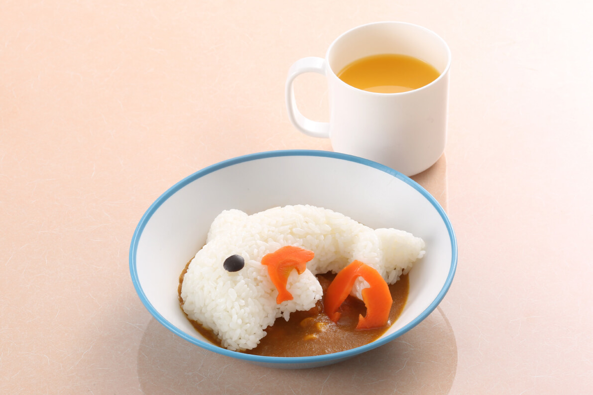 イルカ型のごはんがかわいいお子さまカレー(公式サイトより)