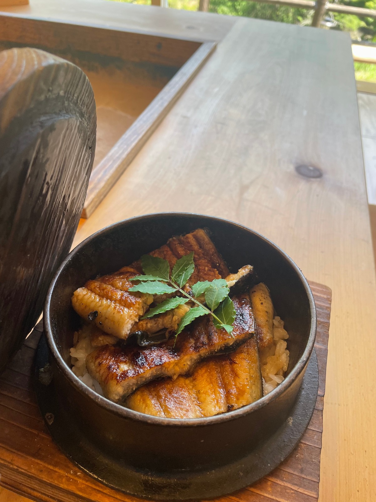 うなぎの釜飯(公式サイトより)