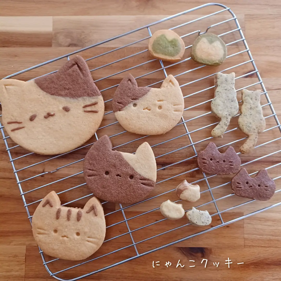 猫の顔の形のにゃんこクッキー(パン・菓子工房 にゃんころん・公式Instagramより)
