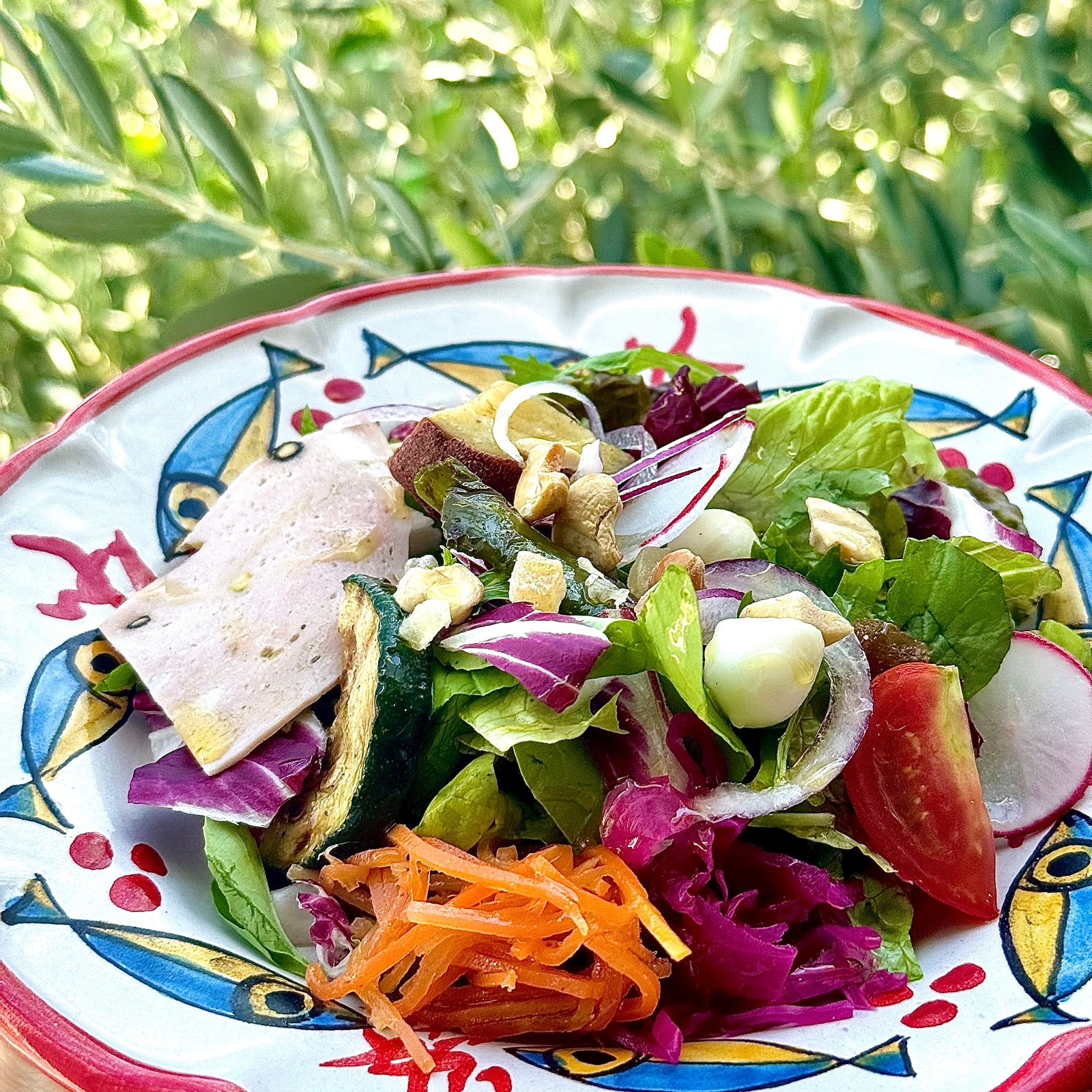15種類以上の野菜を使ったオルソのサラダ(公式Instagramより)